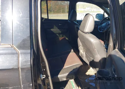 2017 Honda Ridgeline Black Edition z USA, uszkodzony, nr VIN 5FPYK3F8XHB034091